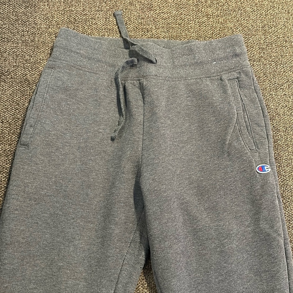 Gray sweats / joggers